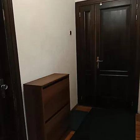 Ideally Located Center 2 Bedrooms Spacious *