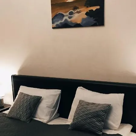 Ideally Located Center 2 Bedrooms Spacious * 里加