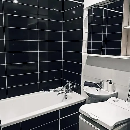 Ideally Located Center 2 Bedrooms Spacious * 里加