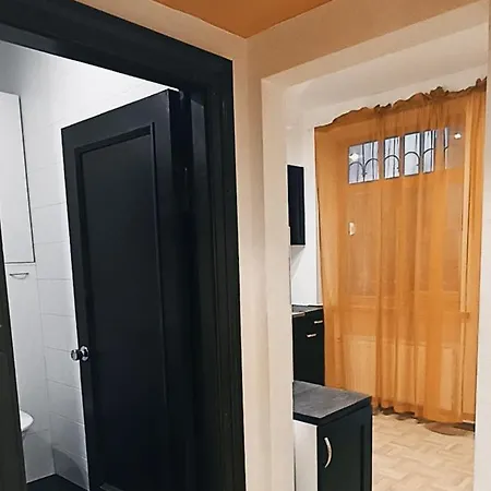 Ideally Located Center 2 Bedrooms Spacious 里加