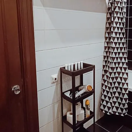 Dzīvoklis Ideally Located Center 2 Bedrooms Spacious *