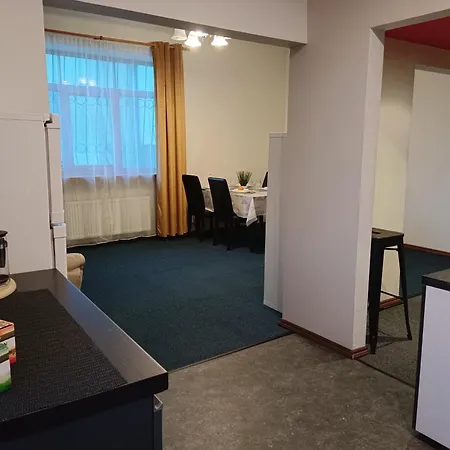 Dzīvoklis Ideally Located Two Bedrooms - Family&friends