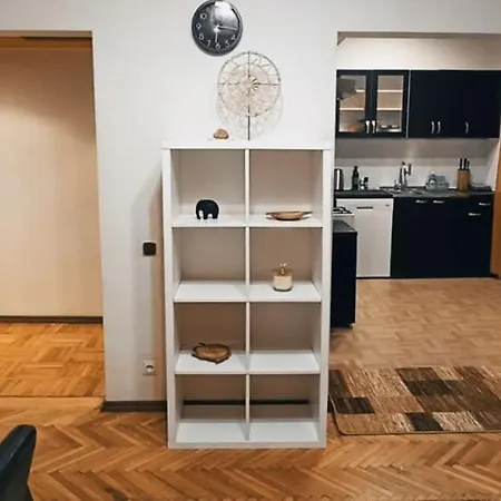 Lägenhet Ideally Located Center 2 Bedrooms Spacious *