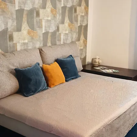 Ideally Located Center 2 Bedrooms Spacious Lägenhet Riga